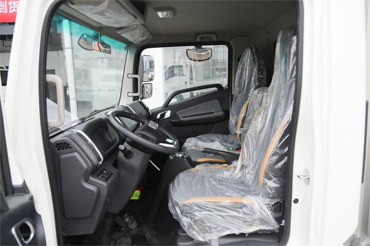 White Geely All Electric Box Truck Electric 26 Foot Box Truck