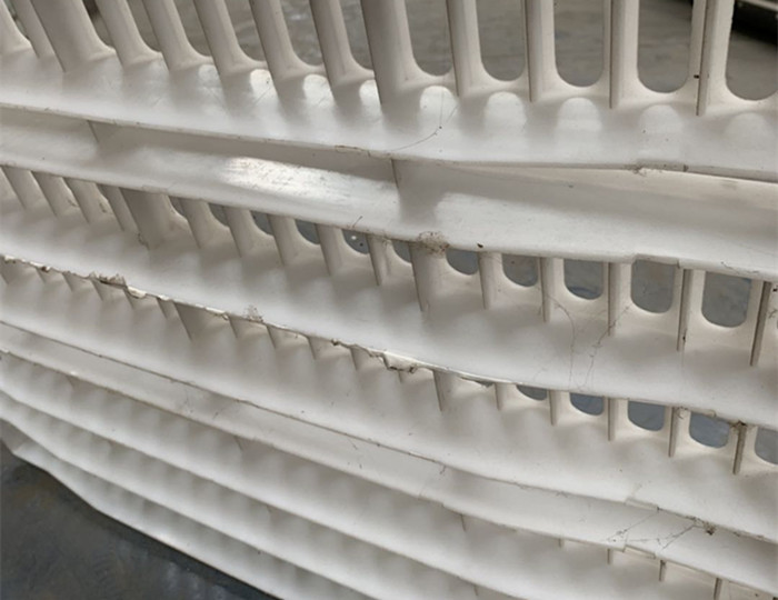 High Strength Goat Plastic Flooring , White Plastic Slatted Flooring For Sheep