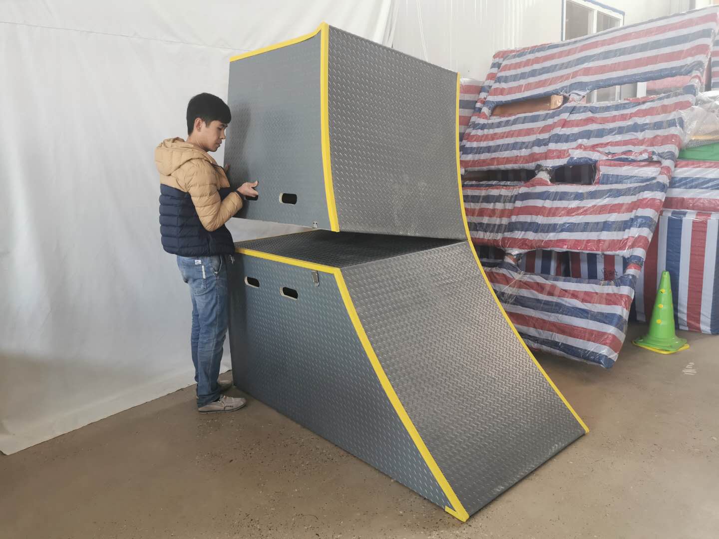 Customized Color Wooden Frame Parkour ARC Box for Professional Body Building Equipment