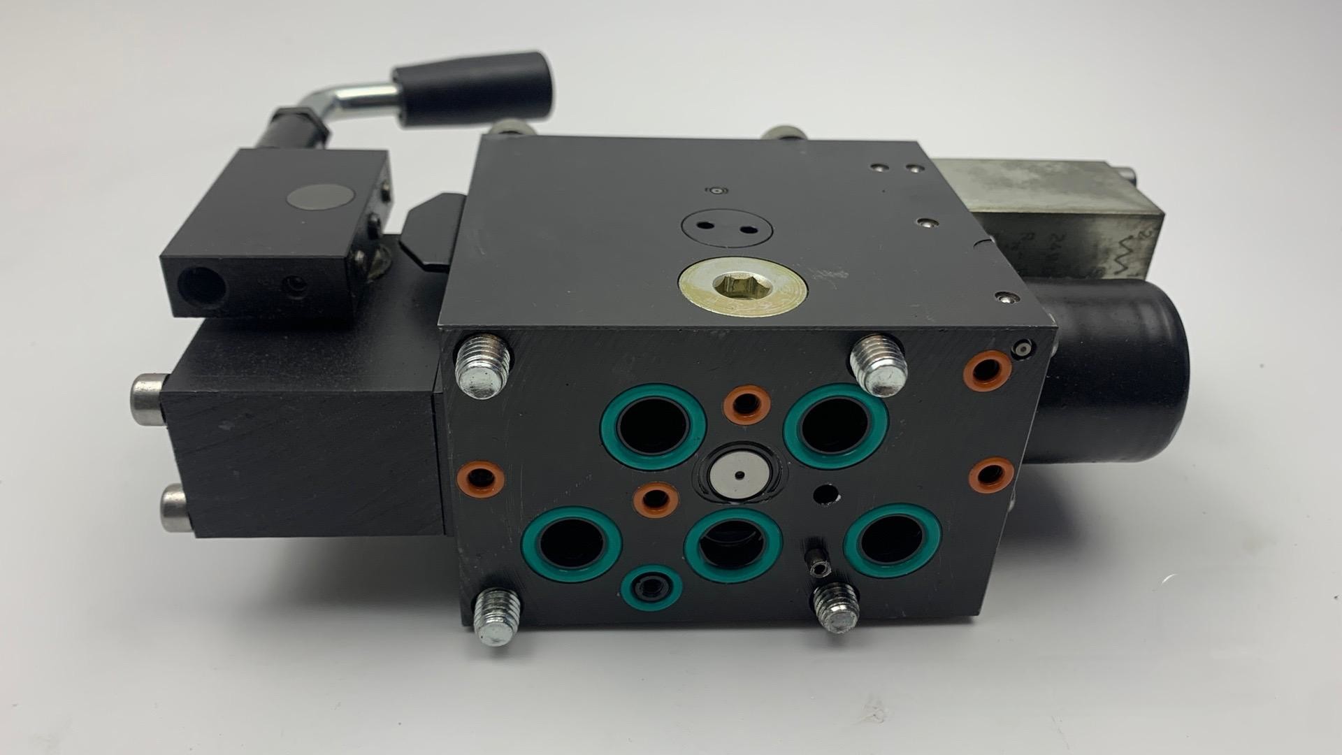 255037006 Hydraulic proportional valve 24V: 25/40/min PM Concrete Pump Spare Parts for Easy Installation