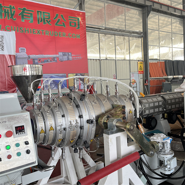 HDPE Pipe Production Machinery For Chemical Pipeline Transportation / Plastic Extruder Machines For Hdpe Pipe Manufacturing