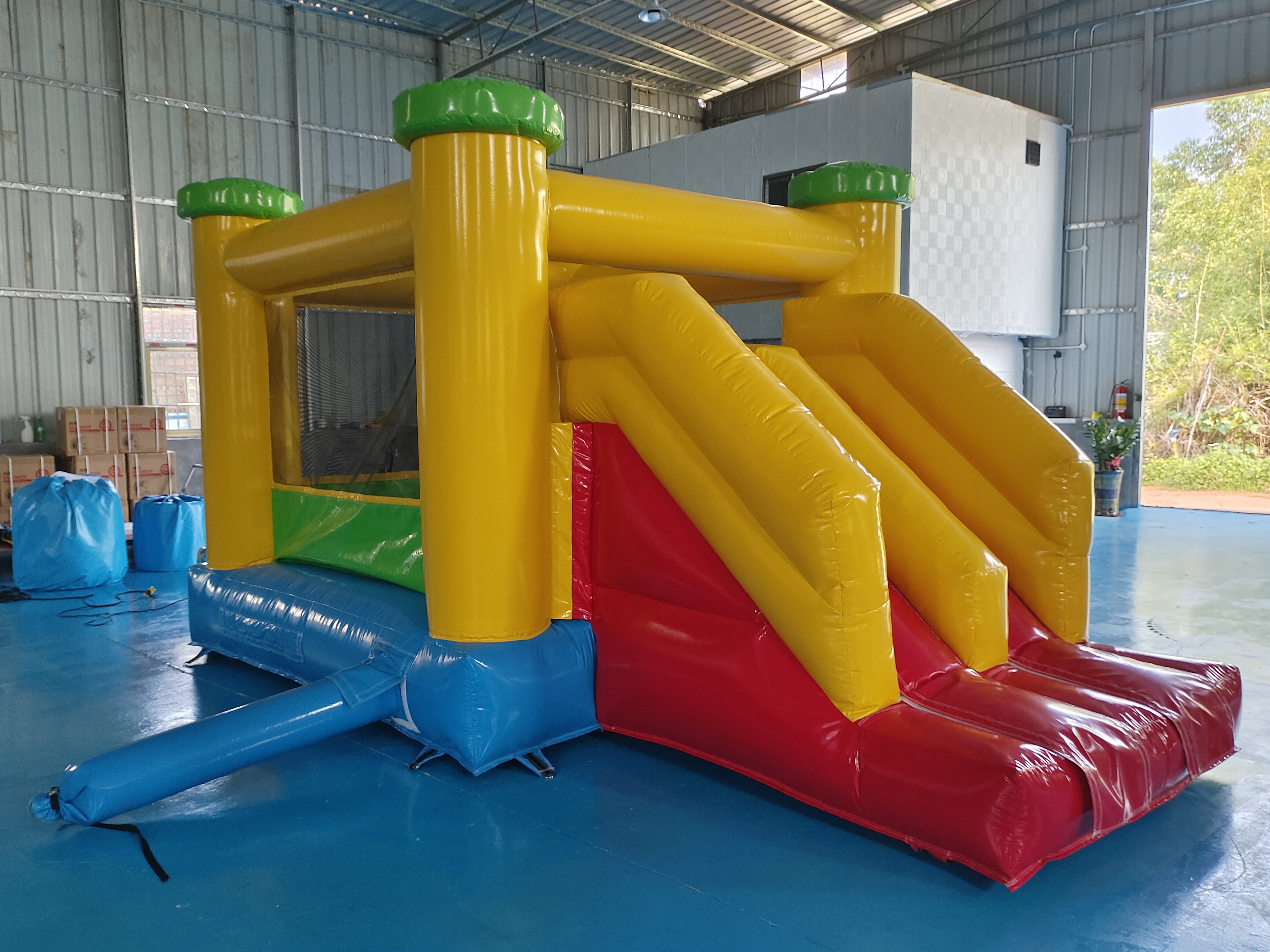 Commercial Popular Inflatable Bouncy Castle Inflatable Bounce House With Slide Combo Jumping Park For Kids