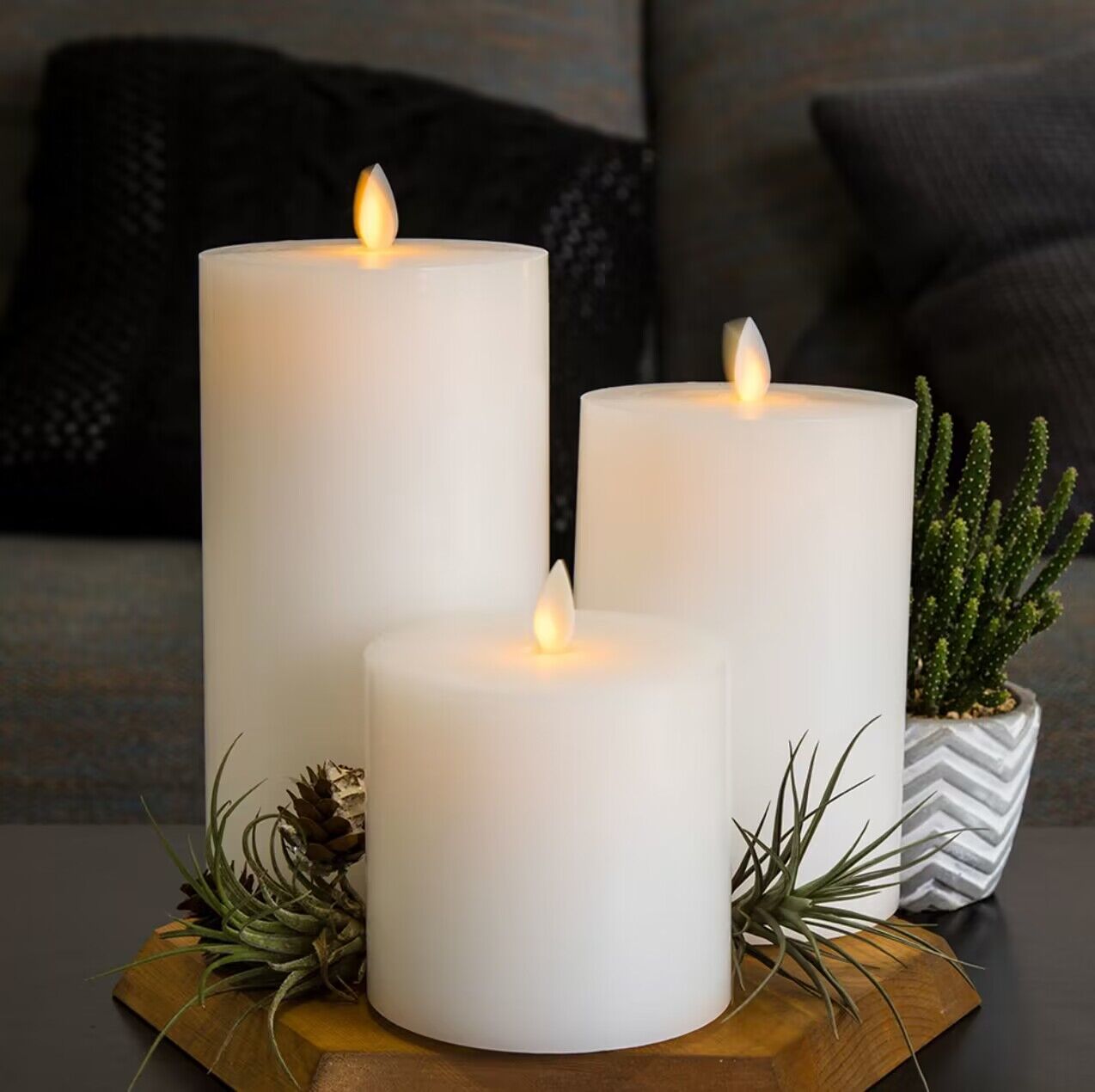 Hot sale good quality real wax LED pillar candle for weddings