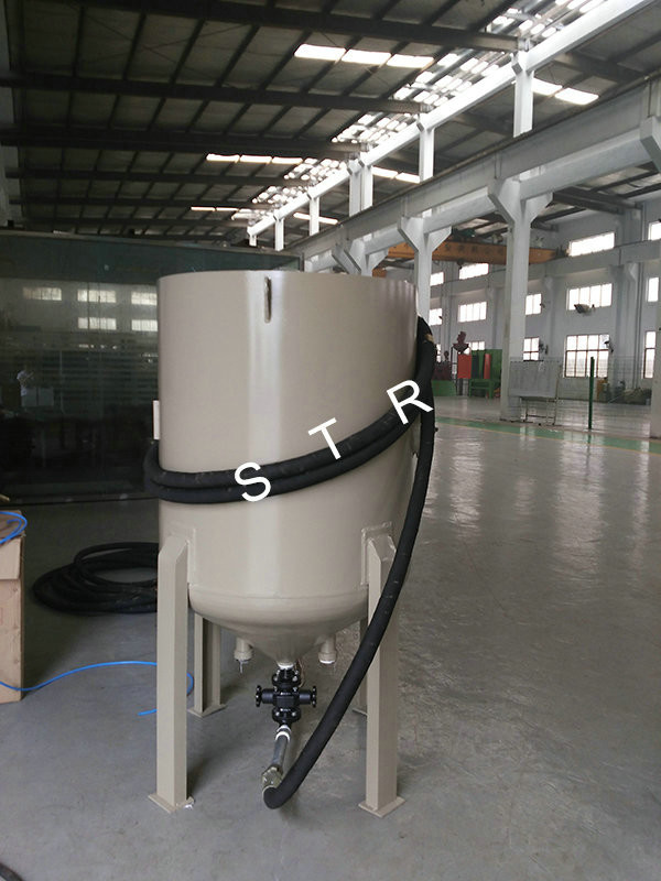 Pressure Portable Sand Blasting Machine / Abrasive Glass Bead Blasting Cabinet