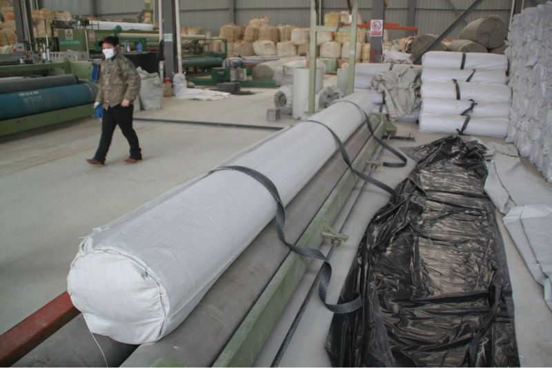 Artificial Lake Landfill Bentonite GCL Clay Liner with 4000-8000G/M2 Tensile Strength