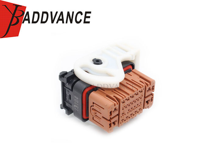 0988330520 Female PBT 27 Pin Automotive Connector For Truck Bus