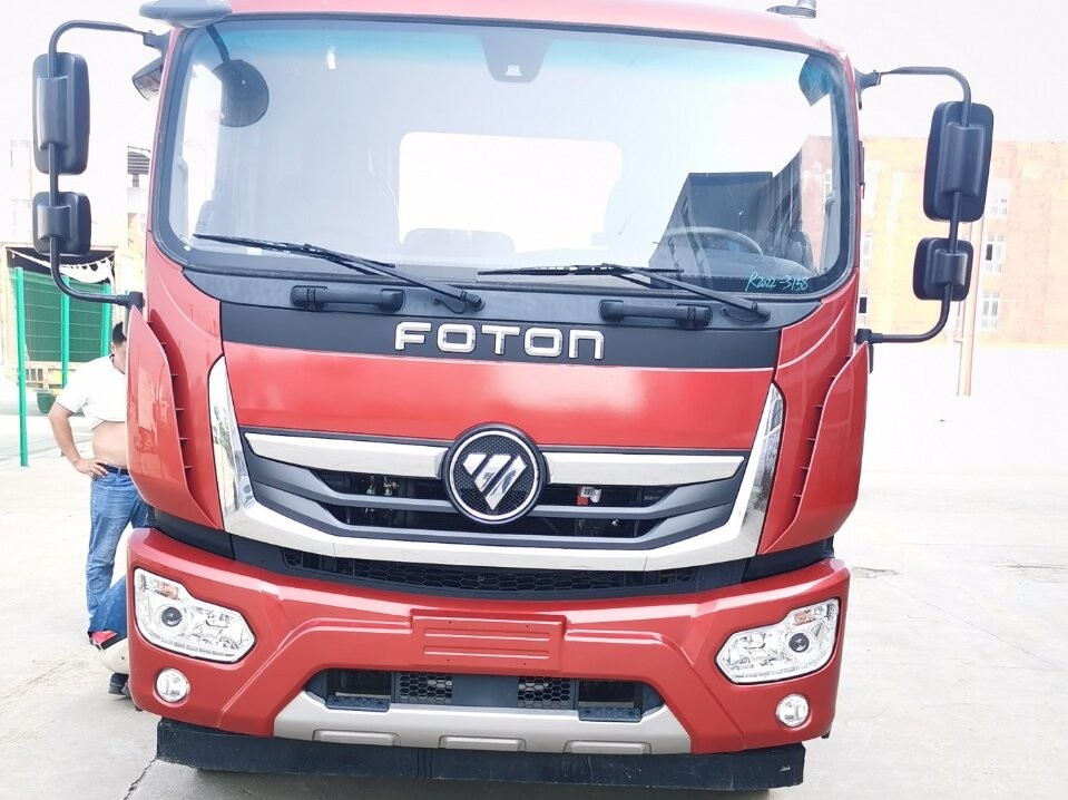 10 Ton Cargo Truck Chassis 4*2 Double Rear Tires Euro 3 Cummins Engine 5150 Wheelbase