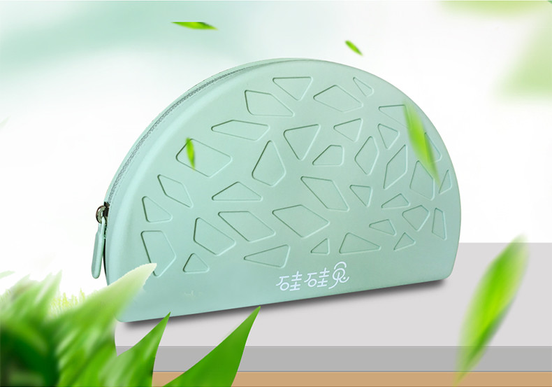 Silicone Cosmetic Storage Bag Large Capacity Travel Makeup Brush Holder Portable Cosmetic Waterproof Organizer