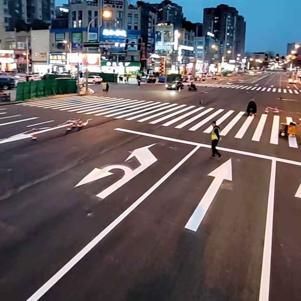 Customized Road White Line Paint , Pavement Line Paint Powder With 5% Premixed Glass Beads