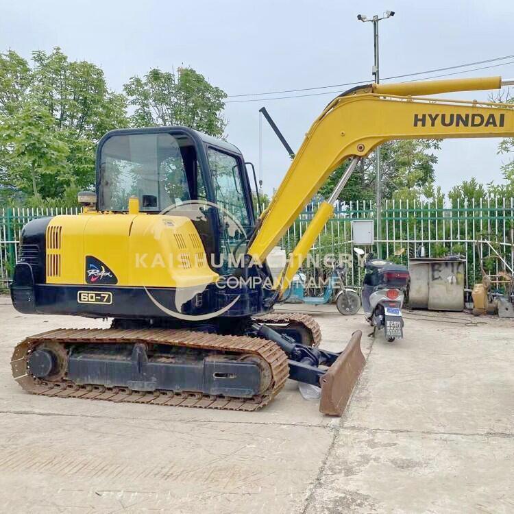 Mini Hyundai 60-7 Excavator 6 Ton Health Condition with Original Design and in Korea