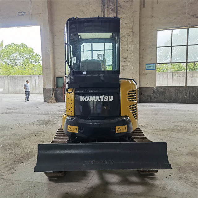 USED PC30 excavator with Enhanced safety features and good quality
