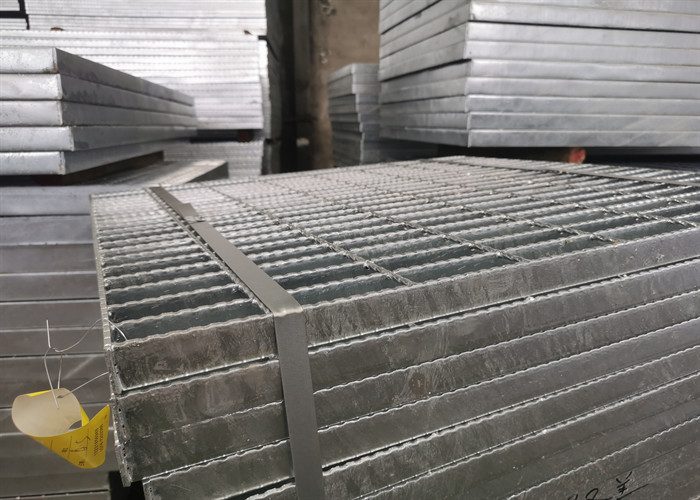 Hot Dip Galvanized Platform Steel Grating Q345 Anti Corrosive For Power Plant