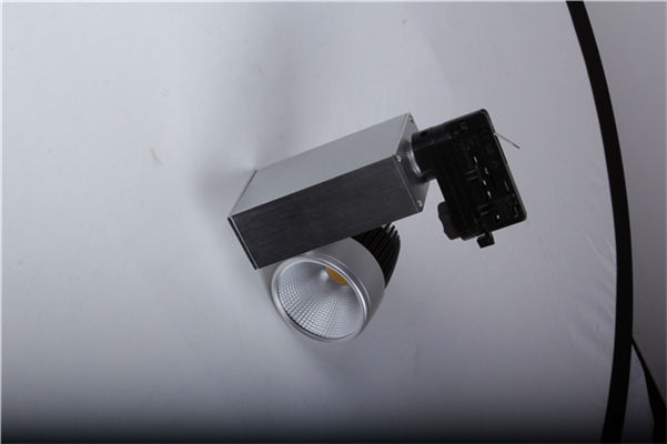 fashionalbe design 30w led track lighting with CE&ROHS