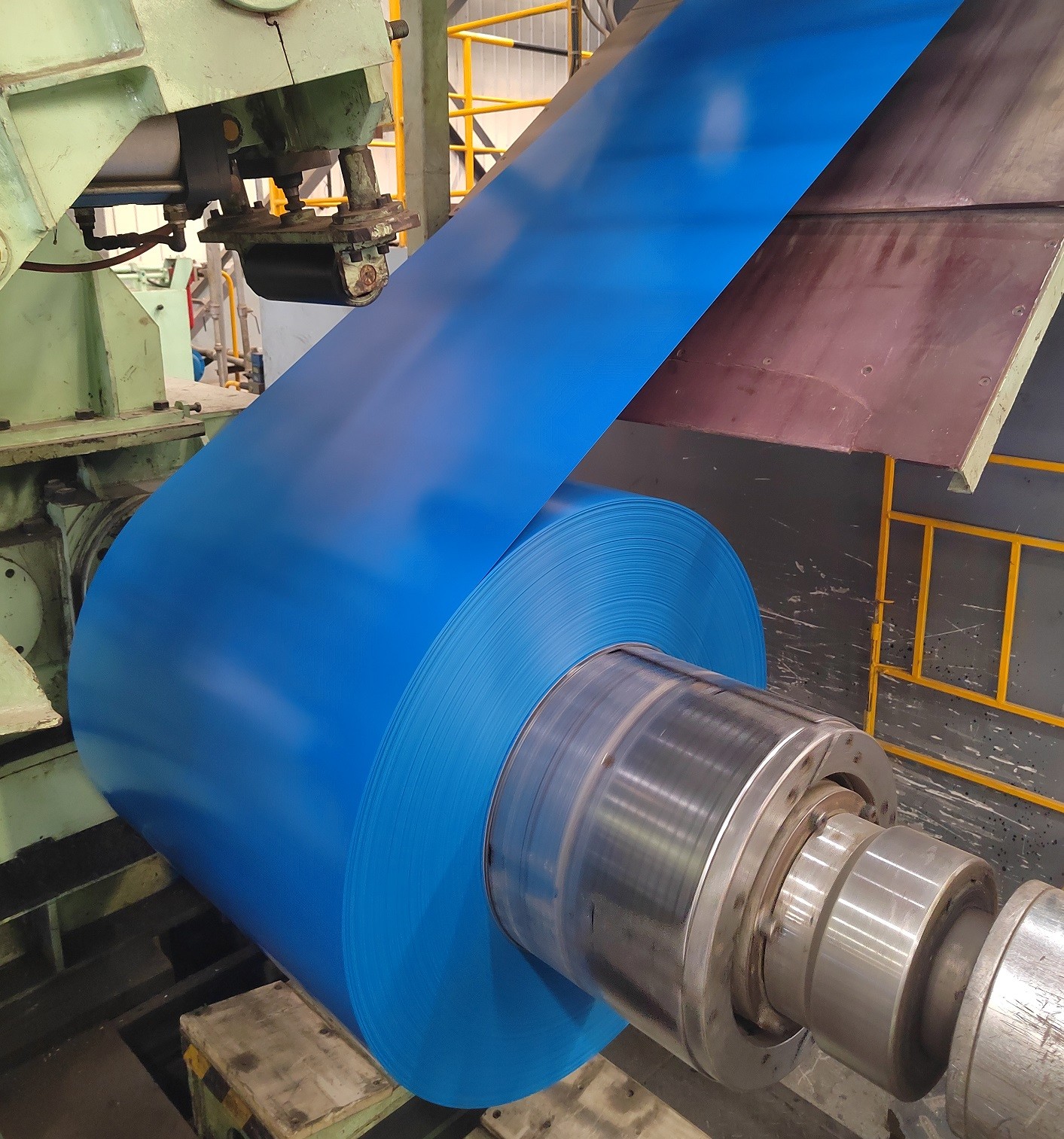 PVDF RAL9002 PPGI Z220 Corrugated Sheet PPGL AZ150 Metal Roof Building Roof High Performance Sheet