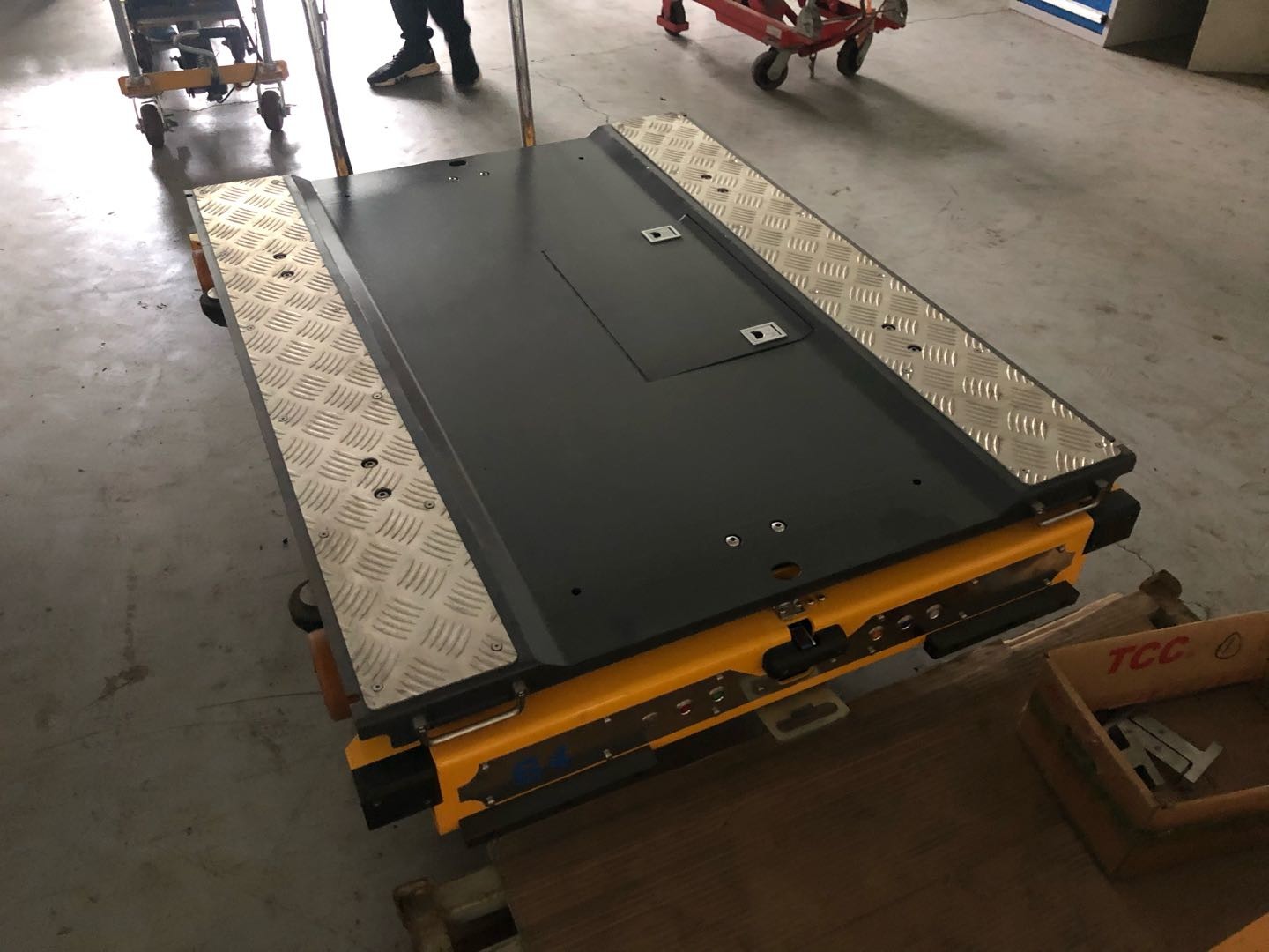 Fully Automatic Warehouse Radio Shuttle Racking System Powder Coating Surface