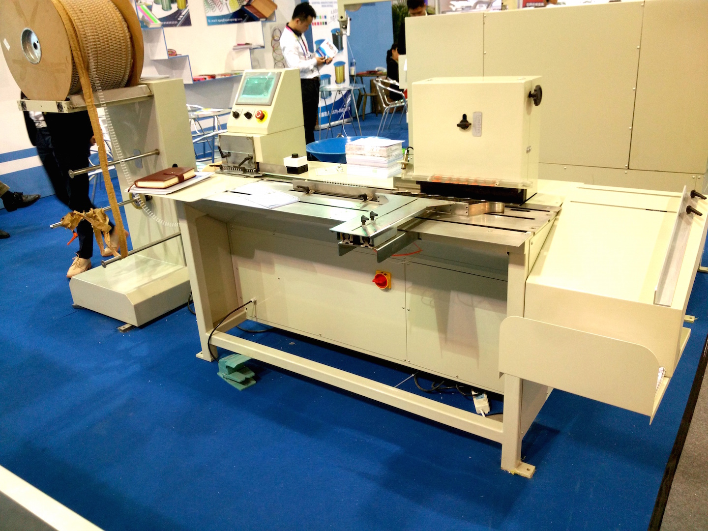 Notebook double o binding machine DCB360 (1/4 - 1 1/4 ) no need change mould