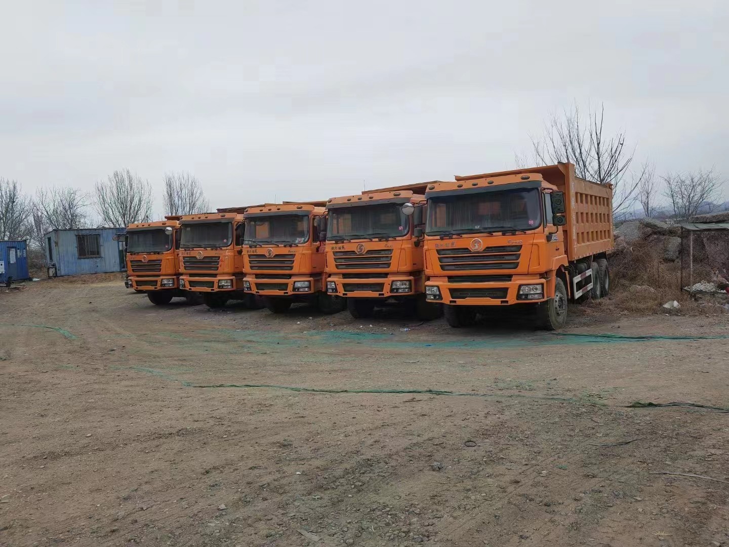 Shacman F3000 Dump Truck 6*4 Heavy Duty Payload 20-40 Tons 2022 Year 99% New Condition