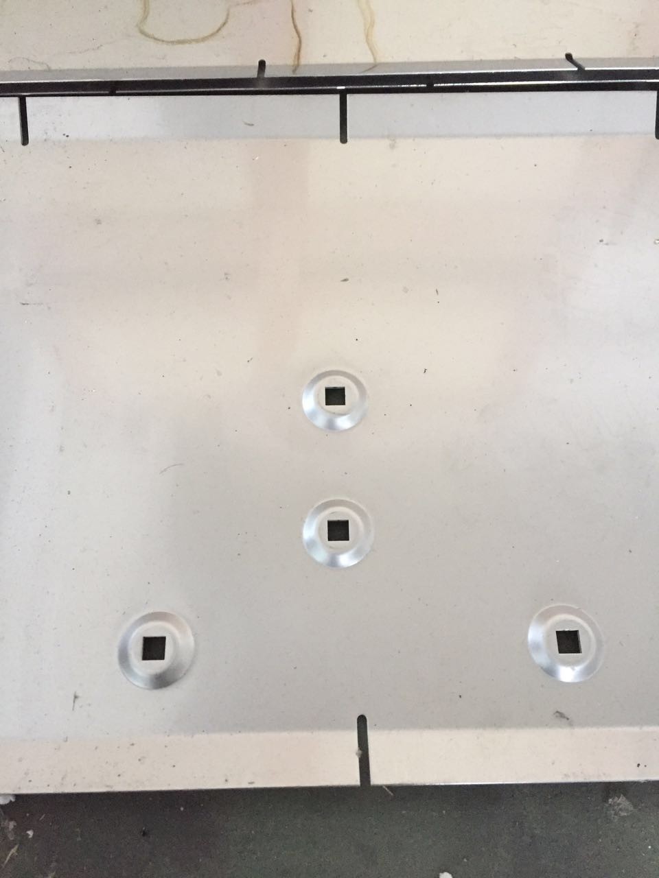 Stainless Steel Turret Punching Service Polishing For Metal Construction