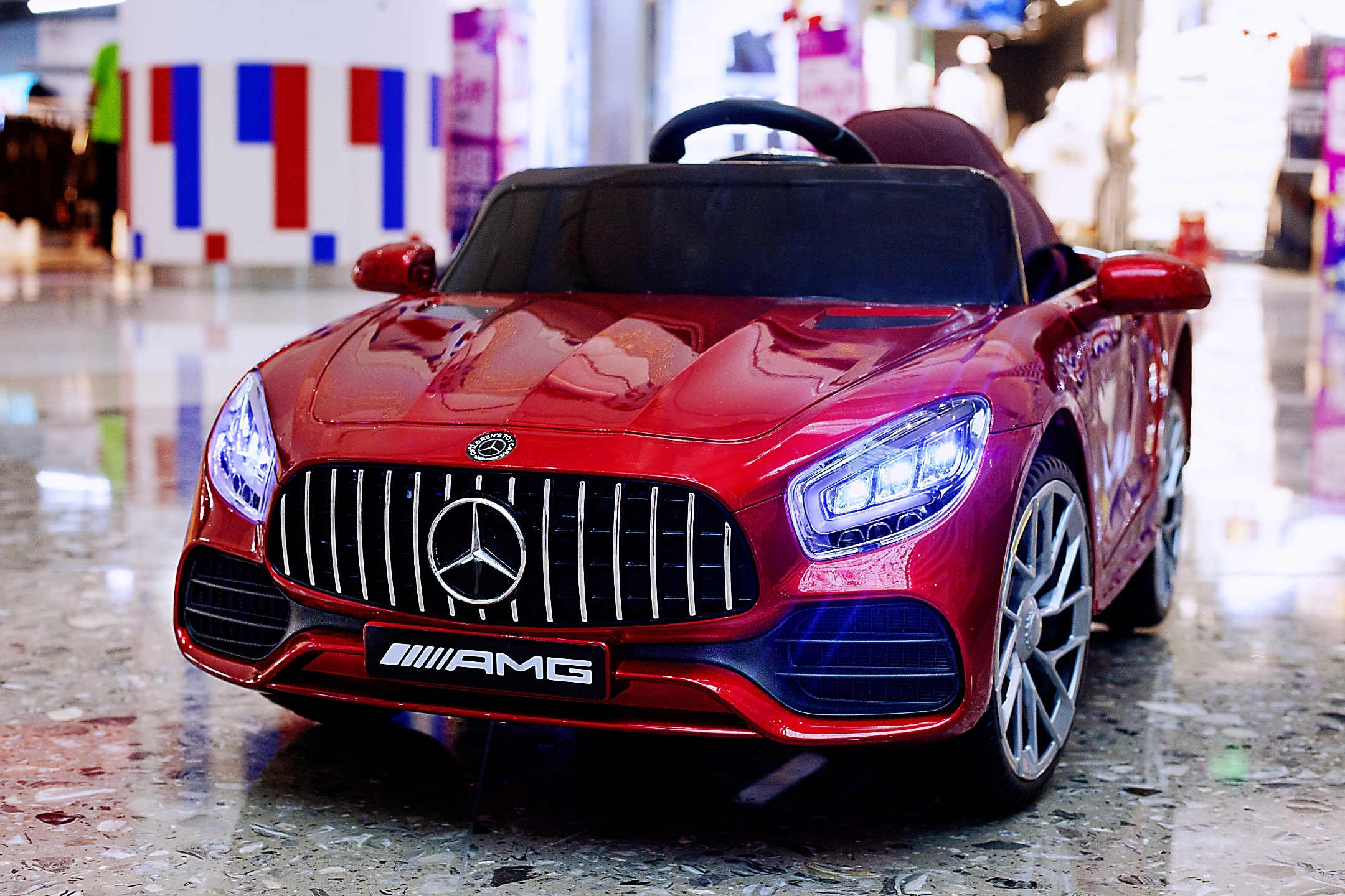Remote Control Music Children Electric Car/ Kids Ride On Car 12V Red Max load 30kg