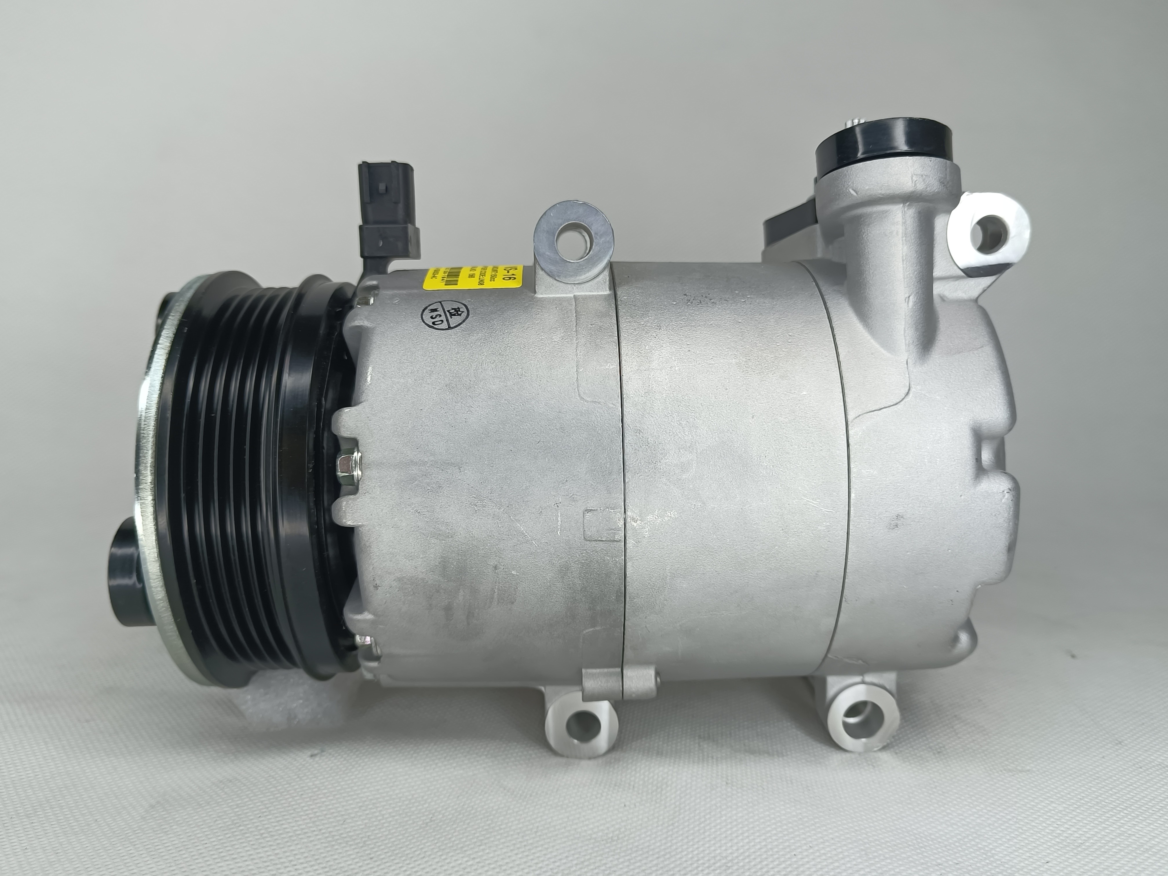 Auto 12 Volt AC Compressor Assembly For Ford Focus BV6N19D629A2E