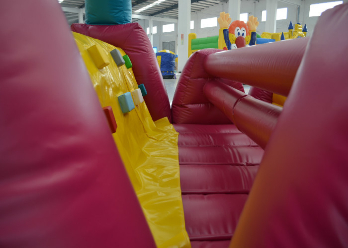 Big Commercial Inflatable Obstacle Courses Outdoor Game 8 X 4 X 4m Safe Nontoxic