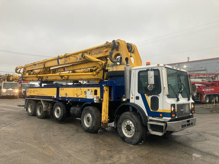 Used Sany Yellow Concrete Truck With Max. Pressure 6 - 6.6 MPa Max. Aggregate Diameter 24 - 36 Mm