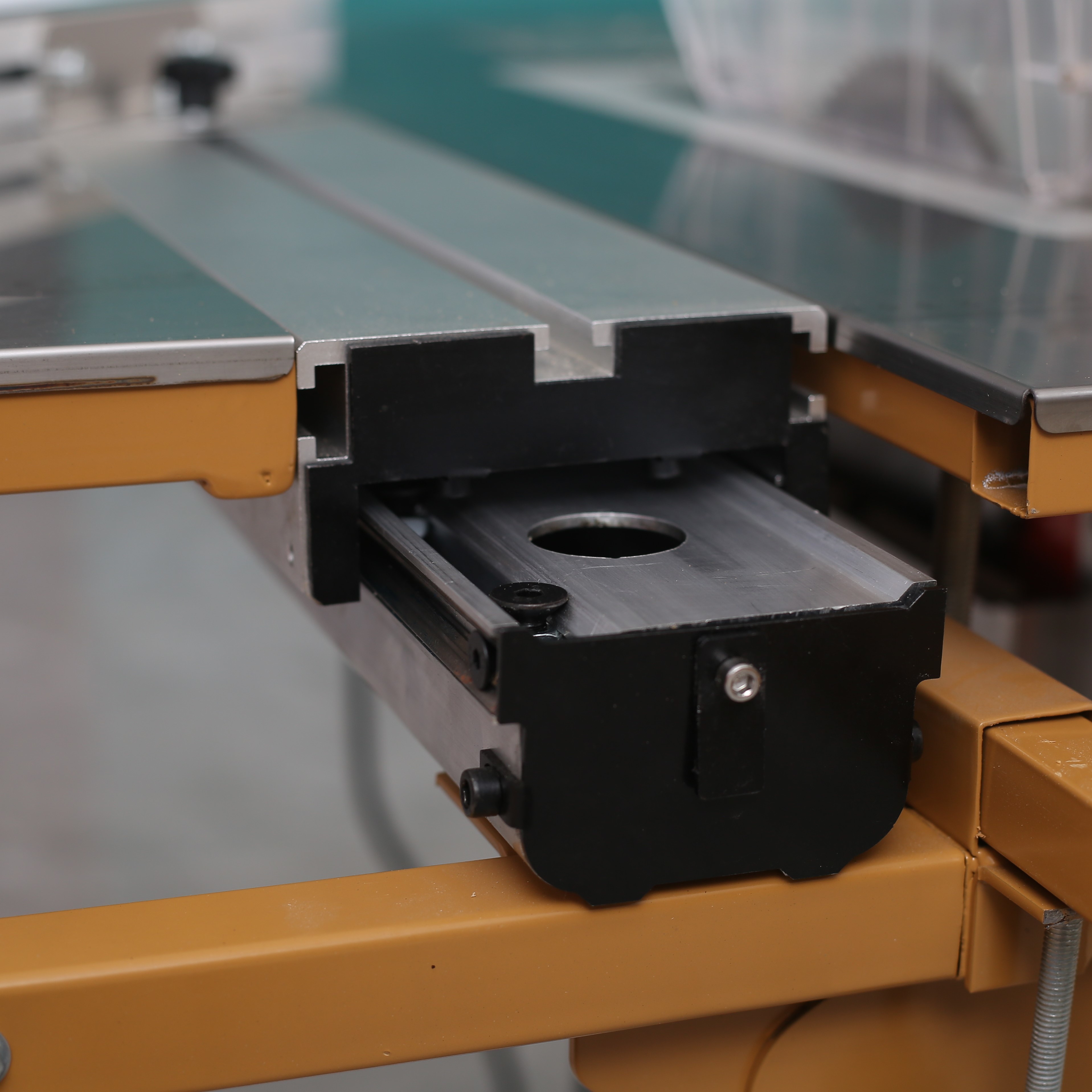1200*1000mm Foldable Sliding Table Saw Cutting Machine For MDF Plywood