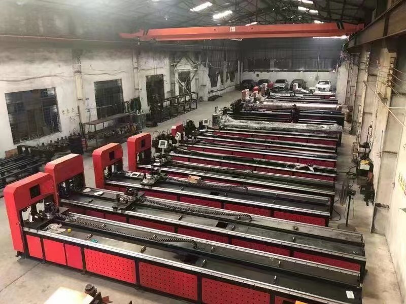 Red And Black Electric Self Punching Machine Punching Up To 4mm For Industrial
