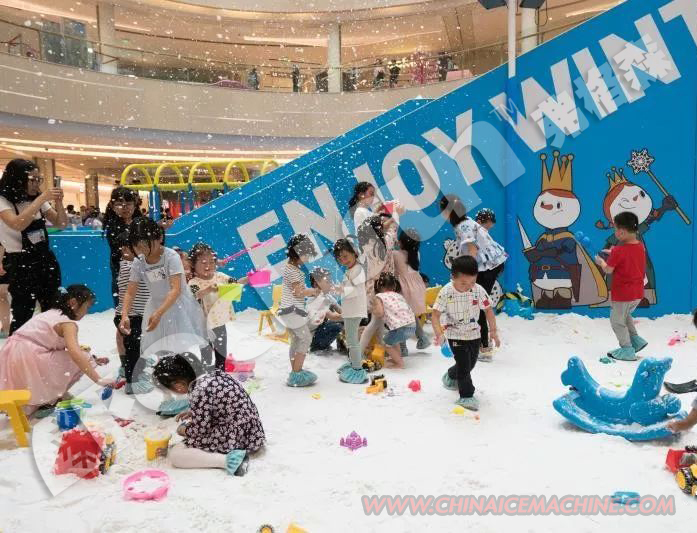 Simens Control System Snow Falling Machine 1500kg/24hours for Indoor Snowfalling