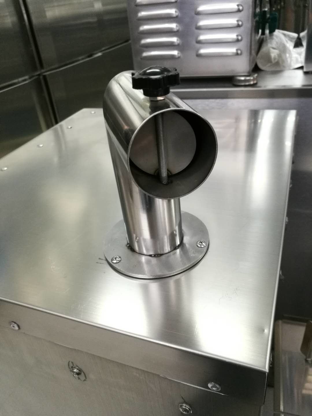 1.0kw Food Processing Equipments / Meat Smoking Machine ~220 - 240V 50 / 60Hz Temp 0 ~ 135°C