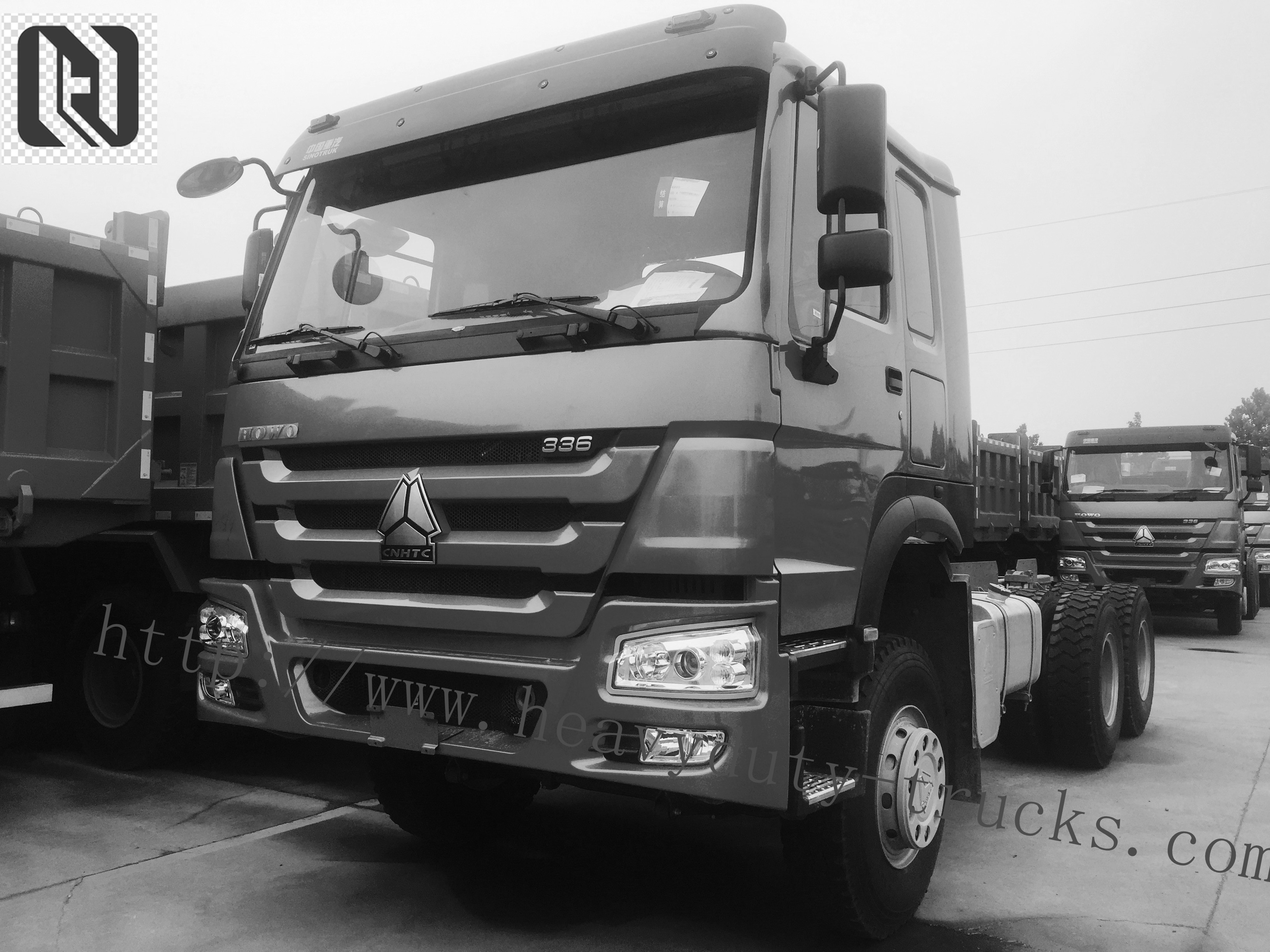 336hp Red Left Hand Drive Dump Truck 6x4 Sinotruk Howo7 Brand URO II Emission