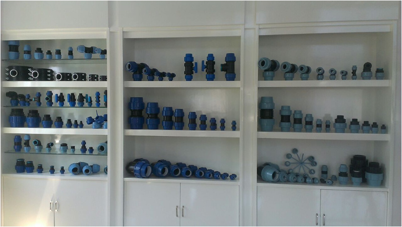 Drip Irrigation Pipe Fittings Plastic PP PE Compression HDPE Pipe Fittings Coupling PVC Plumbing Pipe Fittings