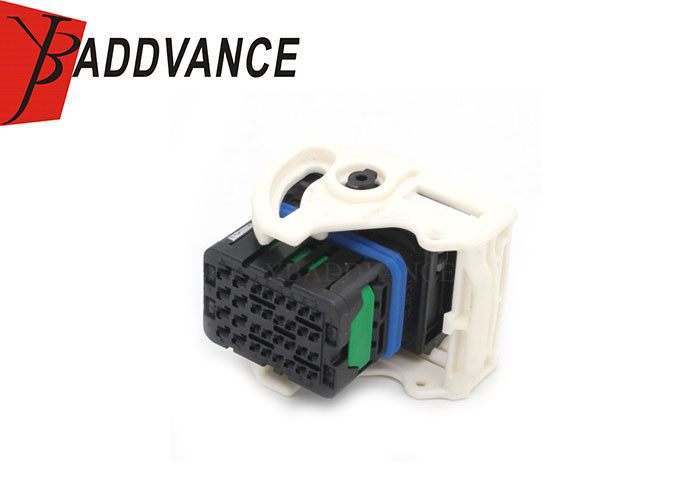 32 Pin TE/AMP Plastic Wiring Harness Connector Black Female Sealed Electrical