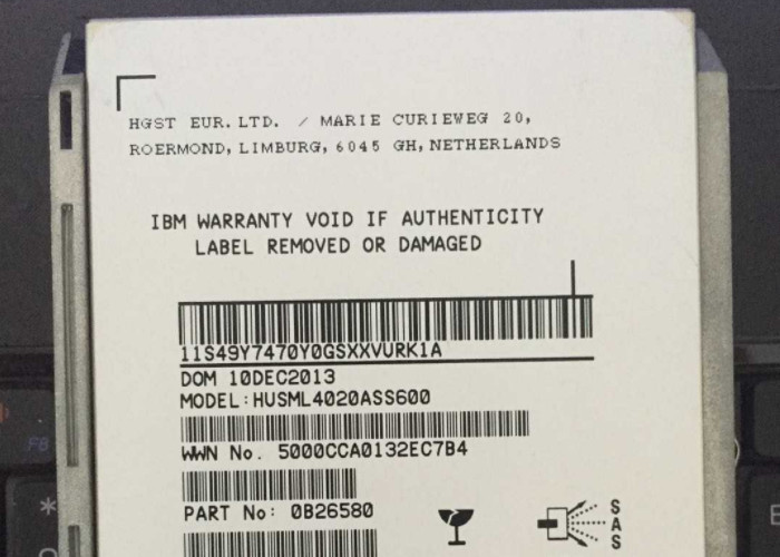 00Y5812 00AK372 IBM Hard Disk 200GB SAS 2.5 6GB V5000 1 Year Warranty