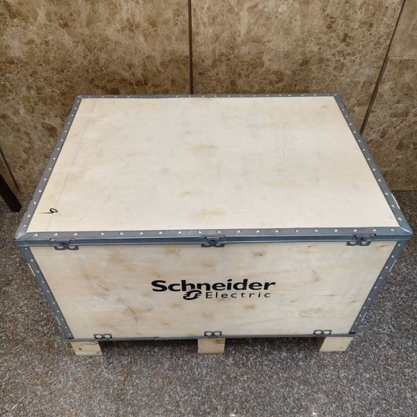 Schneider ATS48C59Q Soft Starter for Asynchronous Motor 230V-415V 132kW-400kW 560A Heavy-Duty Industrial Control