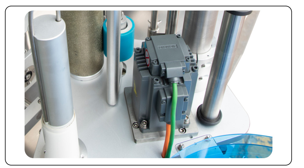 Pharmaceutical Chemical Self Adhesive Double Sided Labeling Machine
