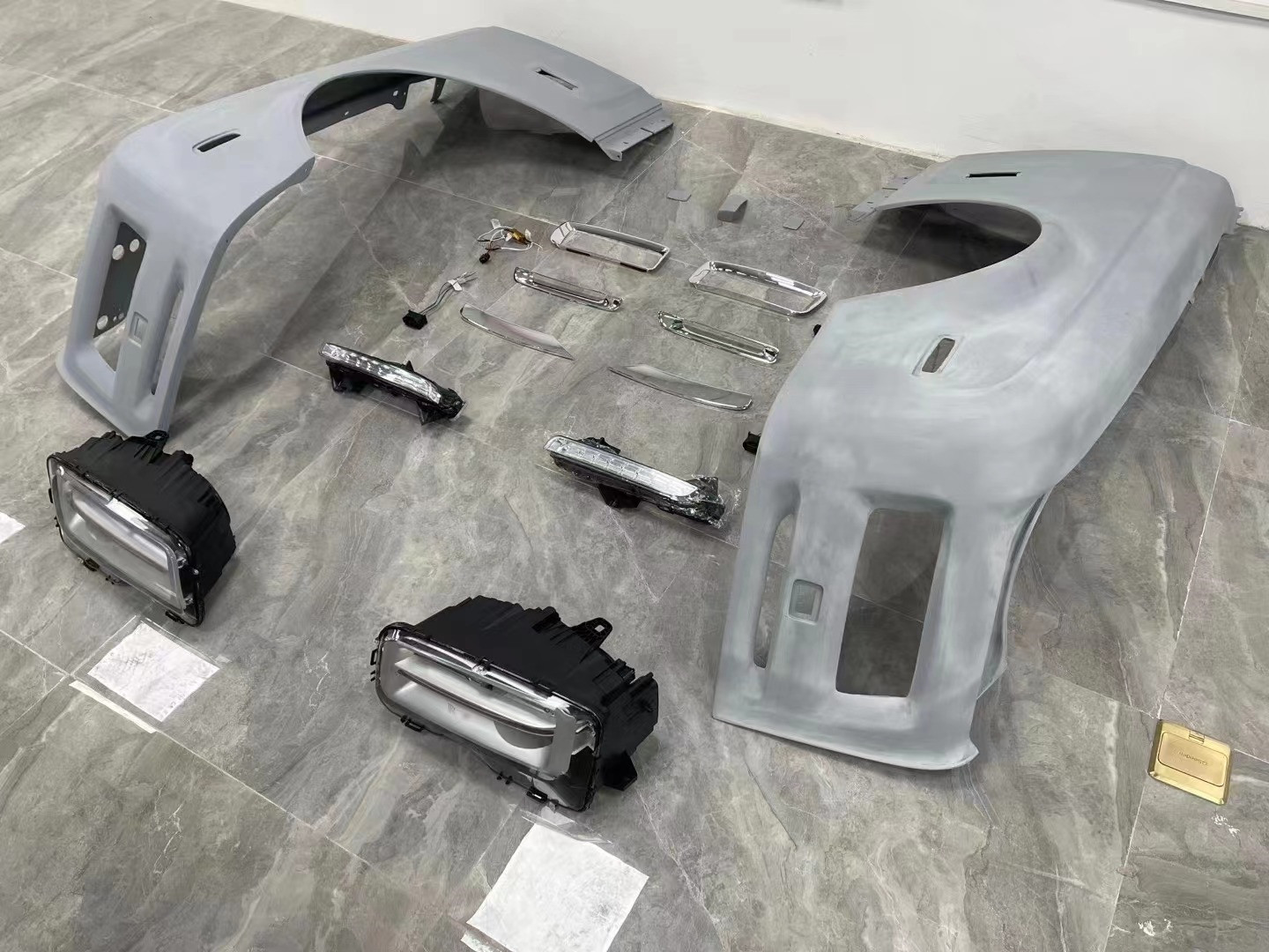 2004 - 2012 Car Body Kits Resin Fibre Rolls Royce Phantom Widebody 2013 Model