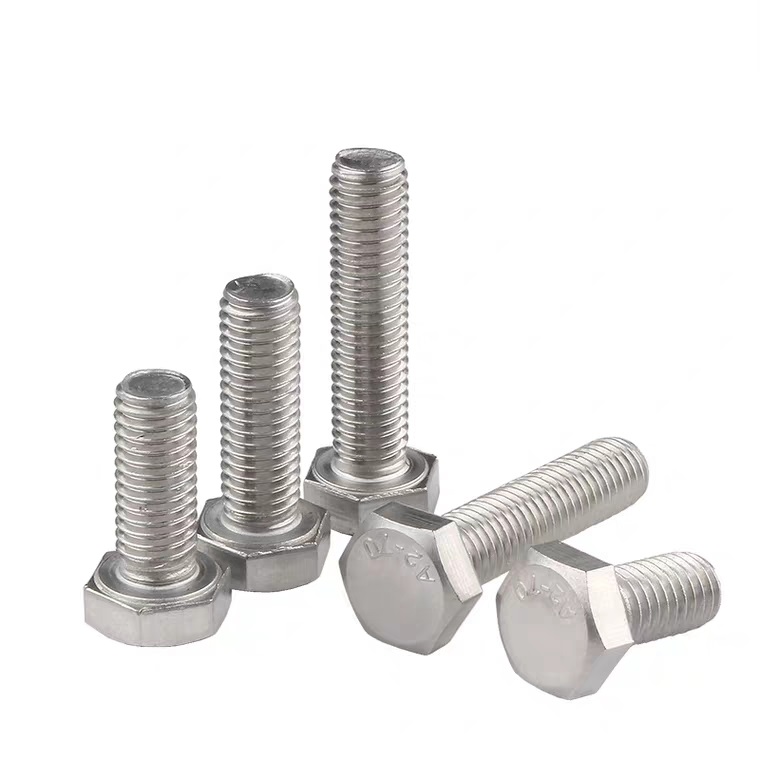 Chinese Factories Specialize in Producing ISO7379 Flat Head Shoulder Bolt M5-M100