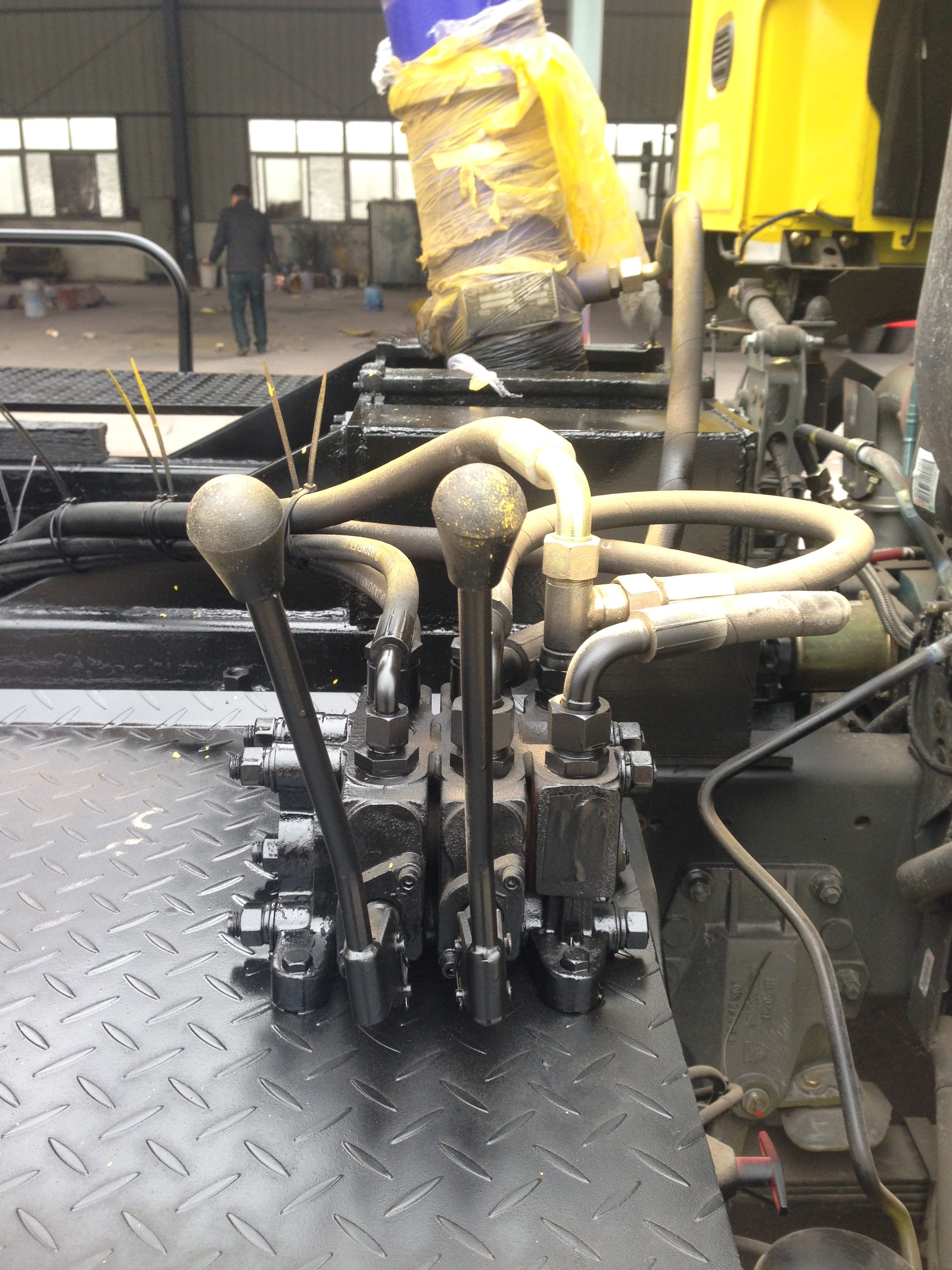 4m3 - 16m3 Sewage Sewage Suction Truck Dumping System With High Pressure Italian Jurop