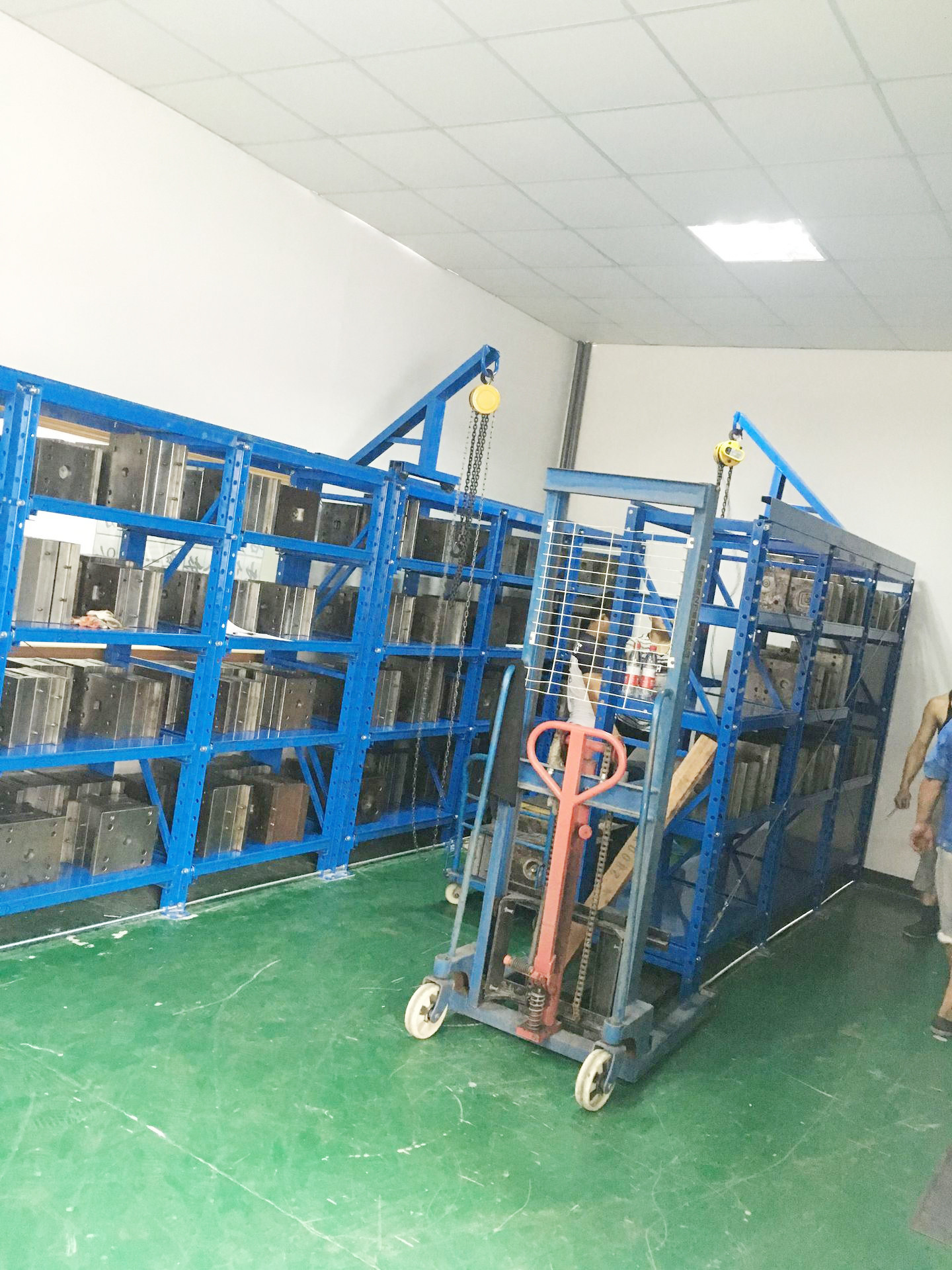 High Quality Full Open Roll-Out Shelving Heavy Duty Drawer Type Mold Rack Steel Injection Mould Racking