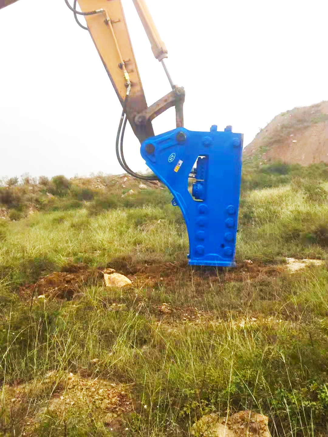 Medium Solid Rock Hammer Excavator Hydraulic Breakers 135mm Chisels Digging Holes