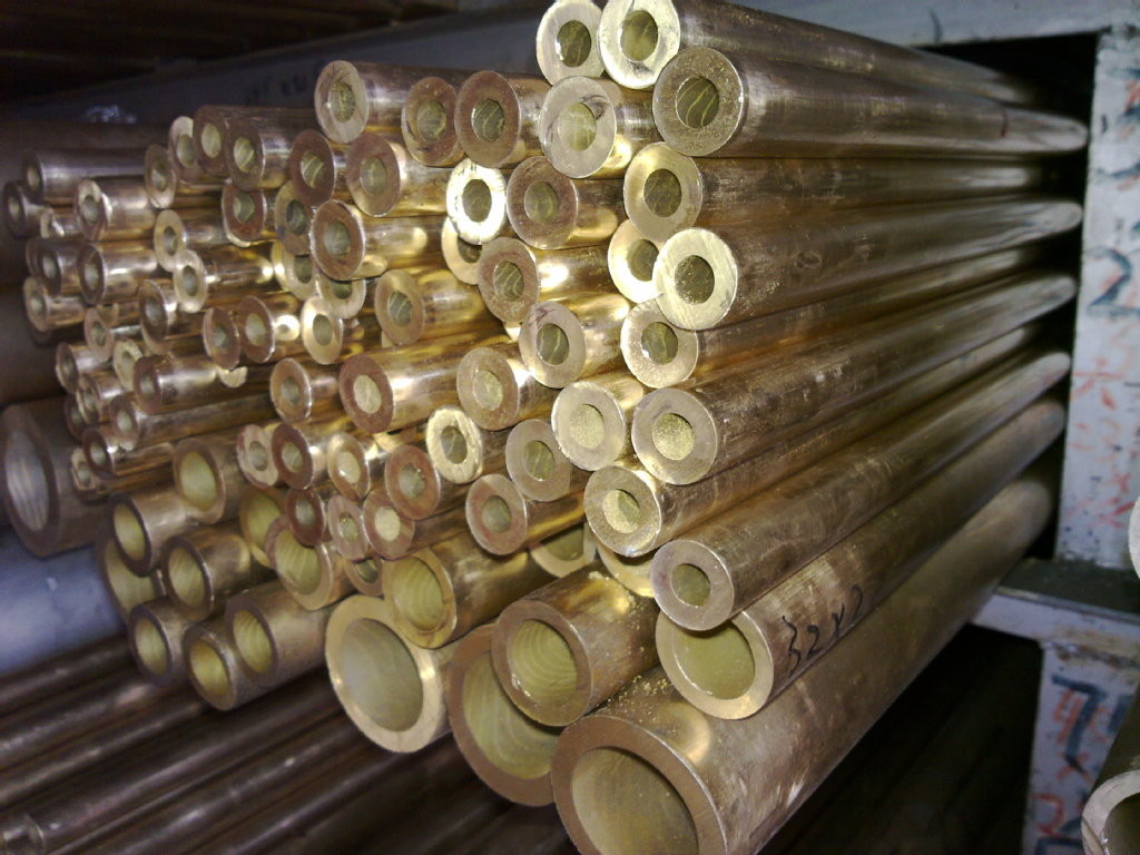 Industrial Round Shaped Copper Products , Big Diameter Red Copper Bar