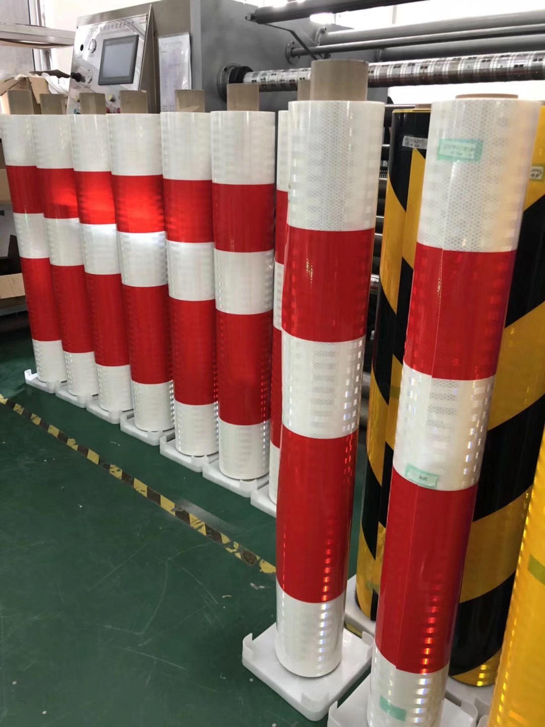 1.22m*45.7m Self Adhesive EGP Engineer Grade Prismatic Yellow Retro Film For Traffic Signs