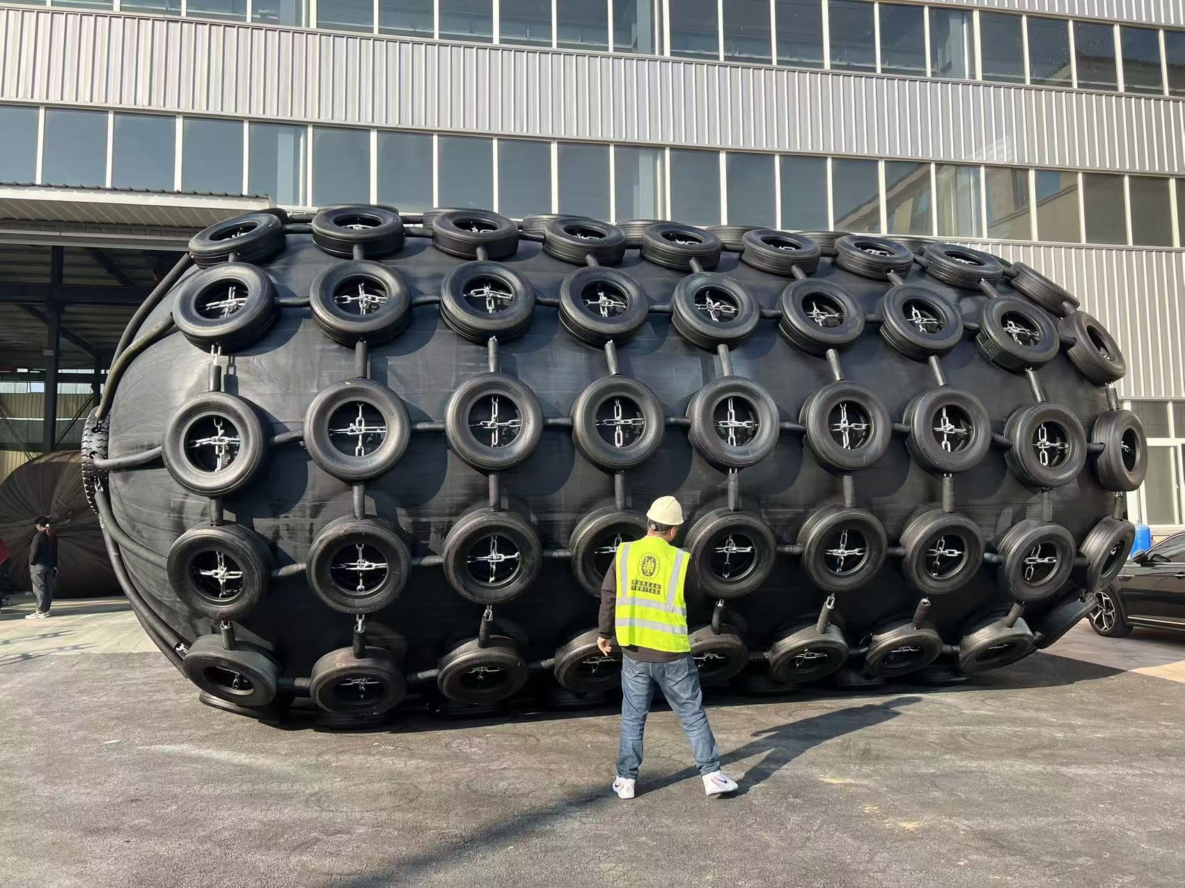 Marine Rubber Fender Wholly Wrapped Technology Highly Durable