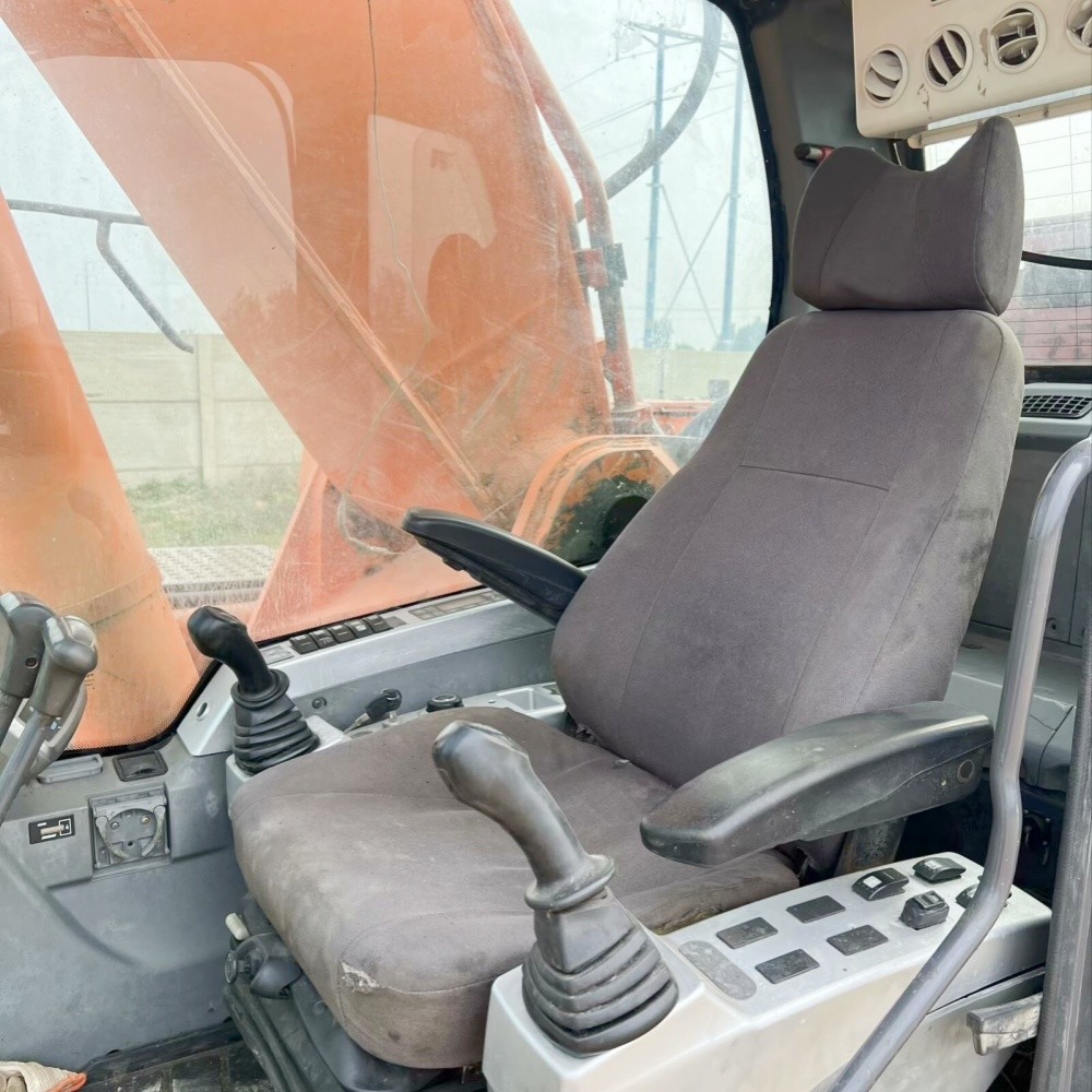 Practical Earthmoving Machinery Used Excavator Doosan Dx420 Excavator 42 Tons Heavy Equipment