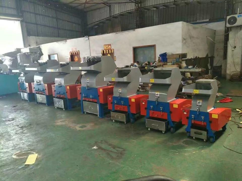10HP 7.5KW Waste Plastic Crusher/Beverage bottles crushing machine