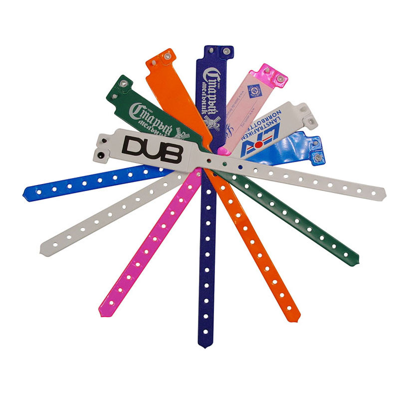 Adjustable Length PVC NFC RFID Tag Bracelet Wristband For Sports / Hospital
