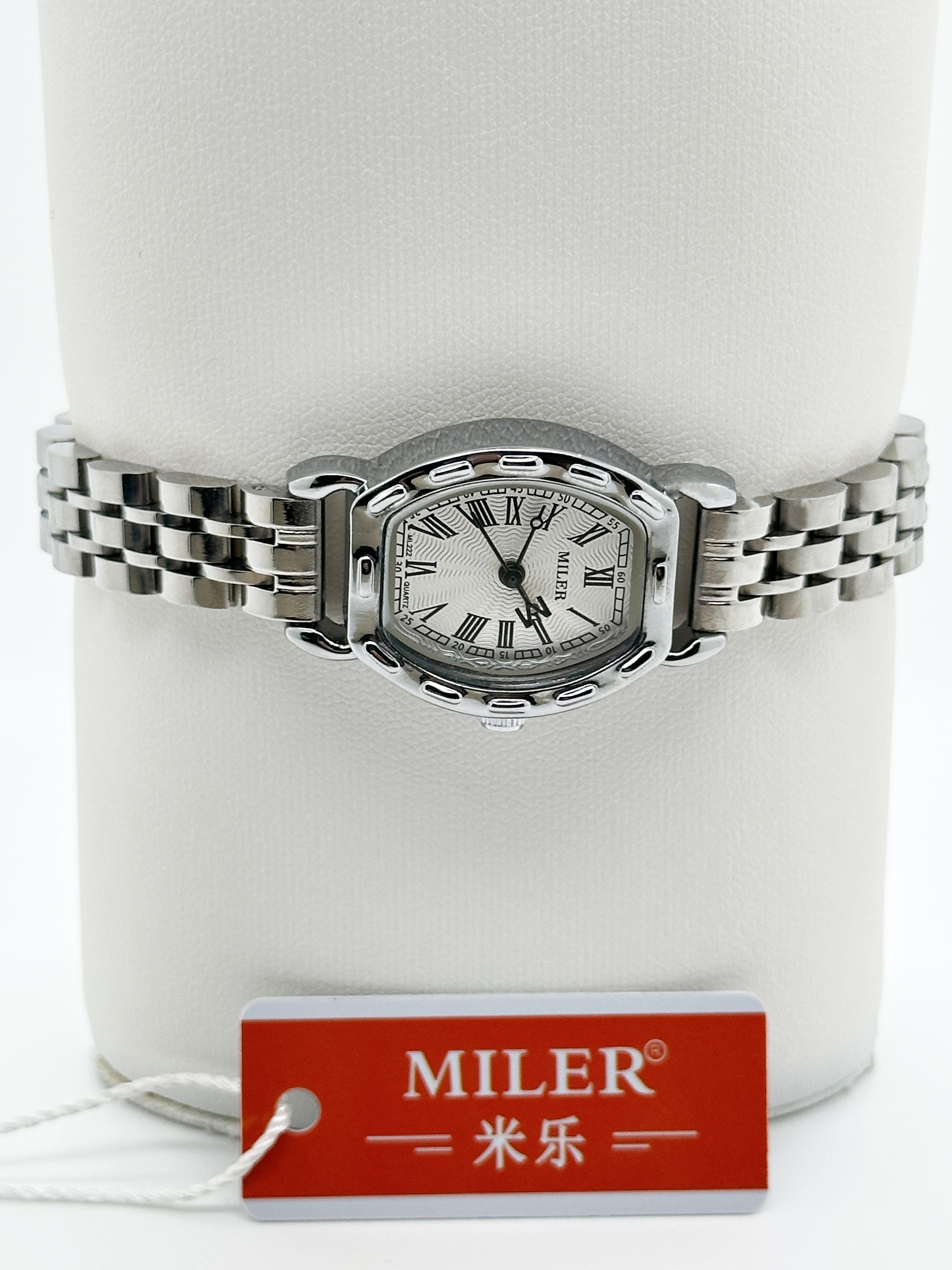 Minimalist Stylish Stainless Steel Strap Watch Quartz Silver Waterproof Watch