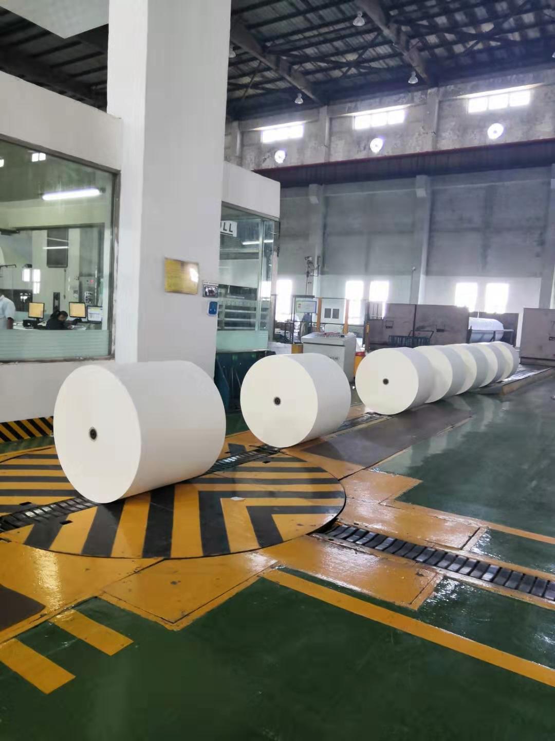 Get the Best for Opacity 91-93 Grammage 70/75/80 Raw Roll Copy Paper