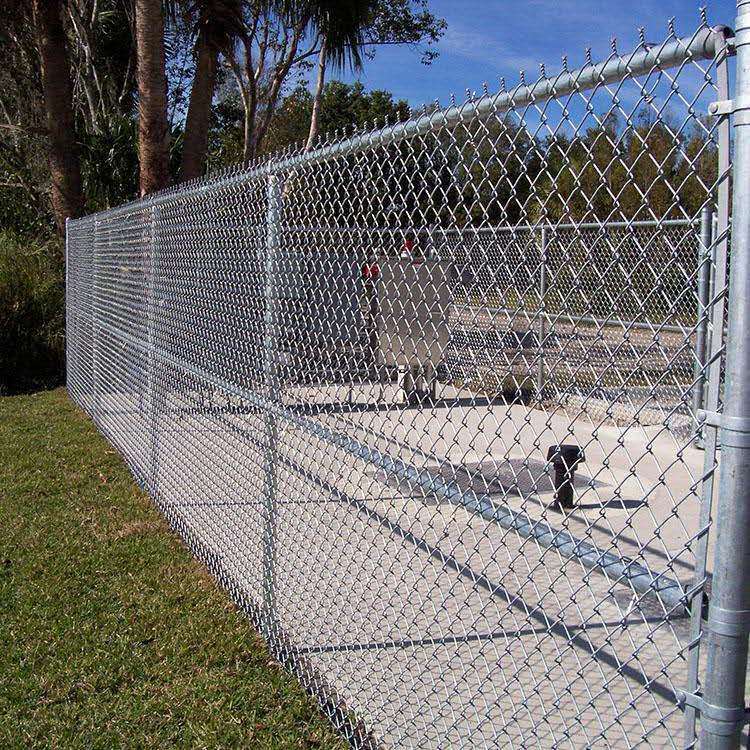3.0mm galvanized pvc coated mesh rolls cyclone wire chainlink fence panels chain link fence